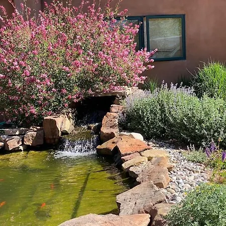 And Enjoy Casita Suenos Near The Plaza! Santa Fe