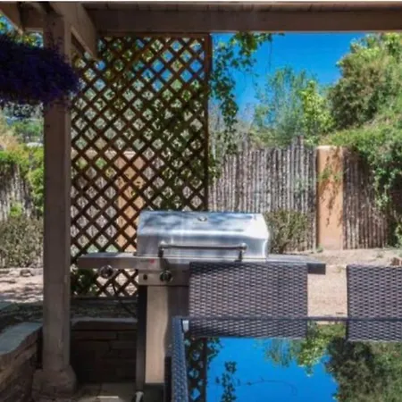 And Enjoy Casita Suenos Near The Plaza! Holiday home Santa Fe