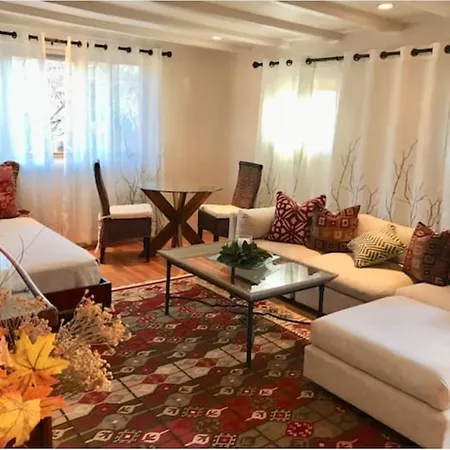 Holiday home And Enjoy Casita Suenos Near The Plaza!
